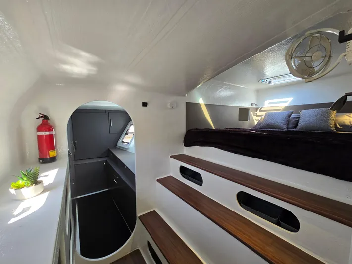 Universe Yacht Photos Pics 