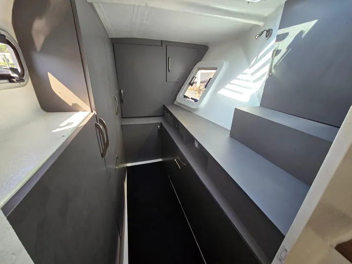 Universe Yacht Photos Pics 