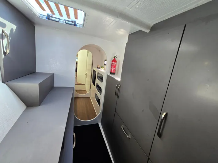 Universe Yacht Photos Pics 