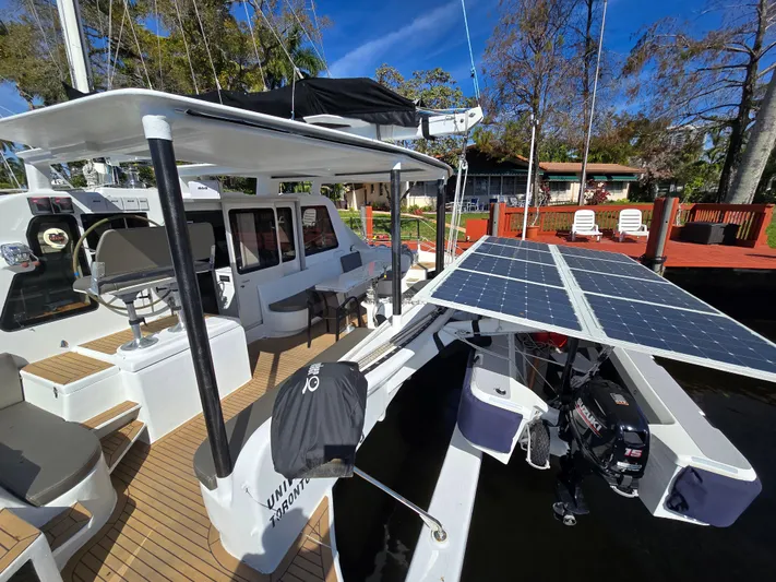 Universe Yacht Photos Pics 