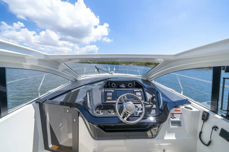  Yacht Photos Pics 2024 Beneteau Gran Turismo 41 - Image 30