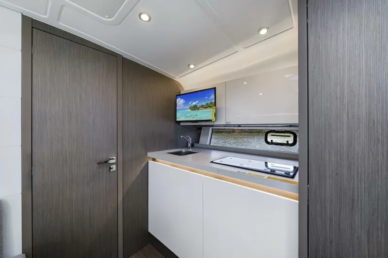  Yacht Photos Pics 2024 Beneteau Gran Turismo 41 - Image 36