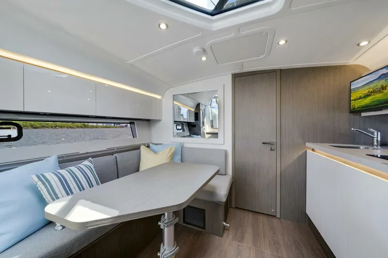  Yacht Photos Pics 2024 Beneteau Gran Turismo 41 - Image 33