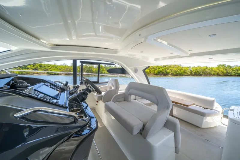  Yacht Photos Pics 2024 Beneteau Gran Turismo 41 - Image 25