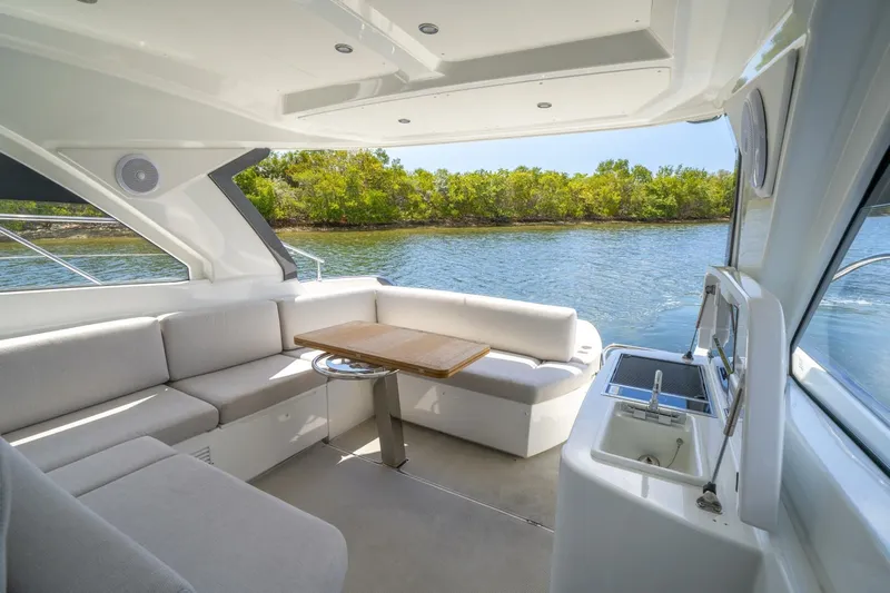  Yacht Photos Pics 2024 Beneteau Gran Turismo 41 - Image 20