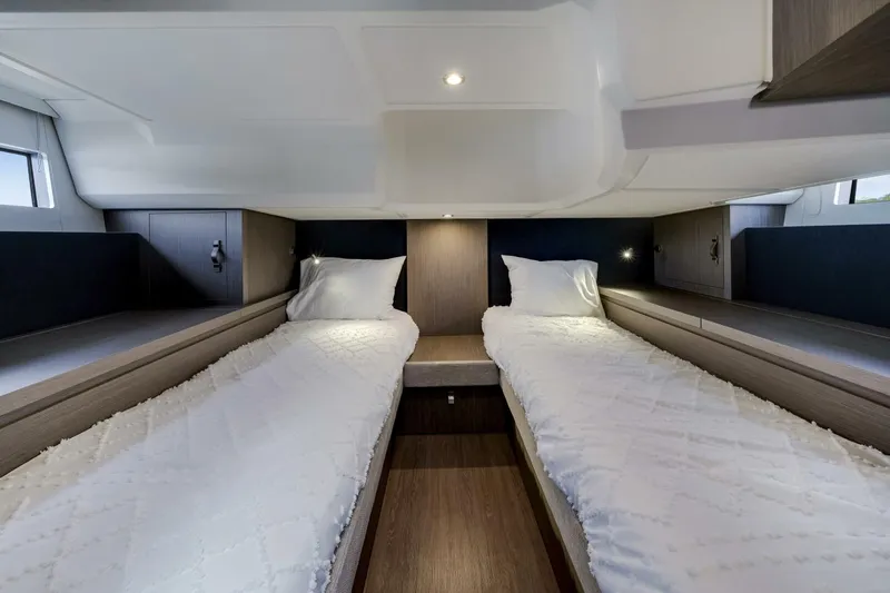  Yacht Photos Pics 2024 Beneteau Gran Turismo 41 - Image 38