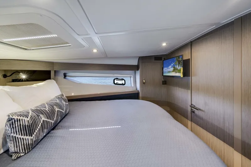  Yacht Photos Pics 2024 Beneteau Gran Turismo 41 - Image 40