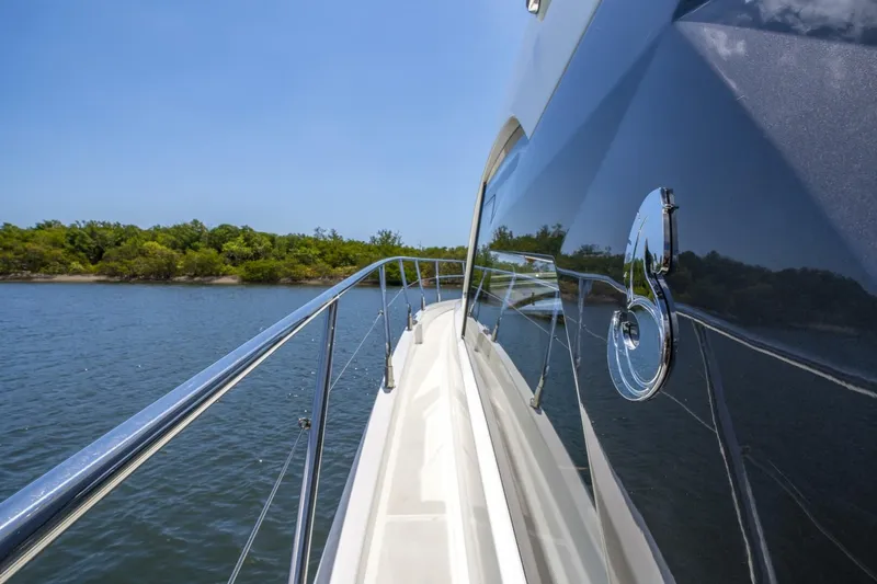  Yacht Photos Pics 2024 Beneteau Gran Turismo 41 - Image 8