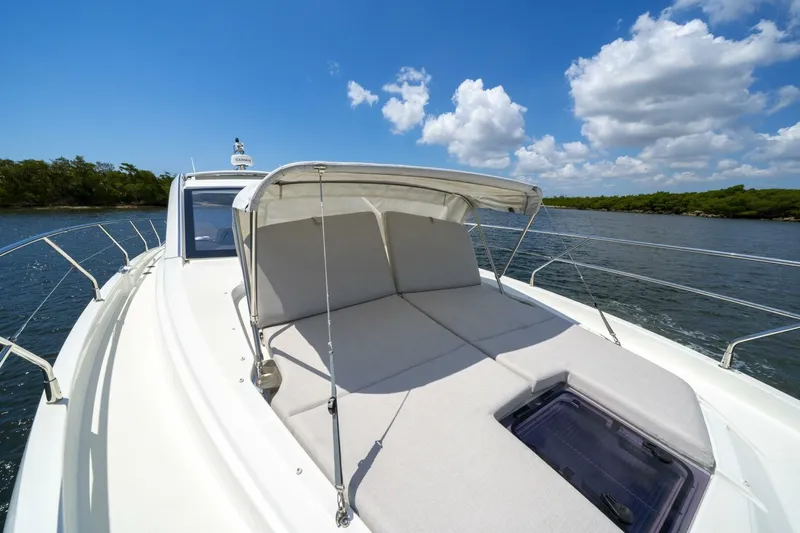  Yacht Photos Pics 2024 Beneteau Gran Turismo 41 - Image 11