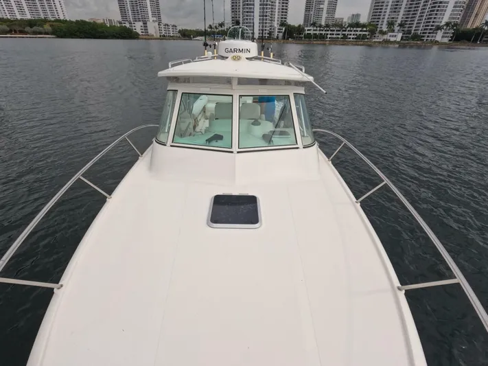  Yacht Photos Pics 2006 Pursuit 34 Drummond Island Runner - Image 17