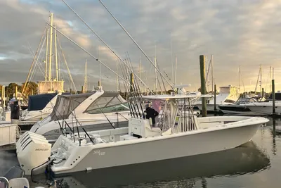 SeaVee 390B