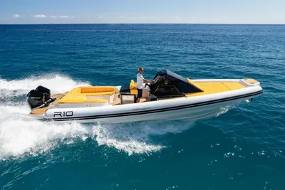 2023 Renier R10 CABIN TOURER