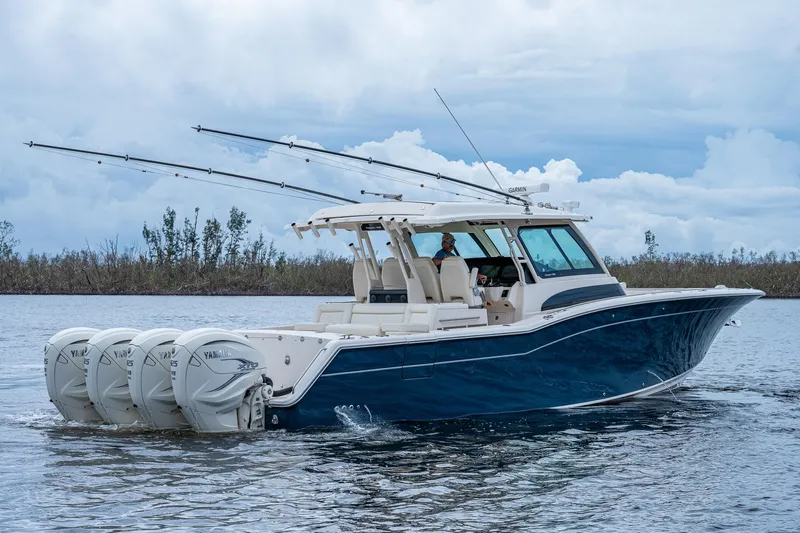 Pura Vida Yacht Photos Pics 