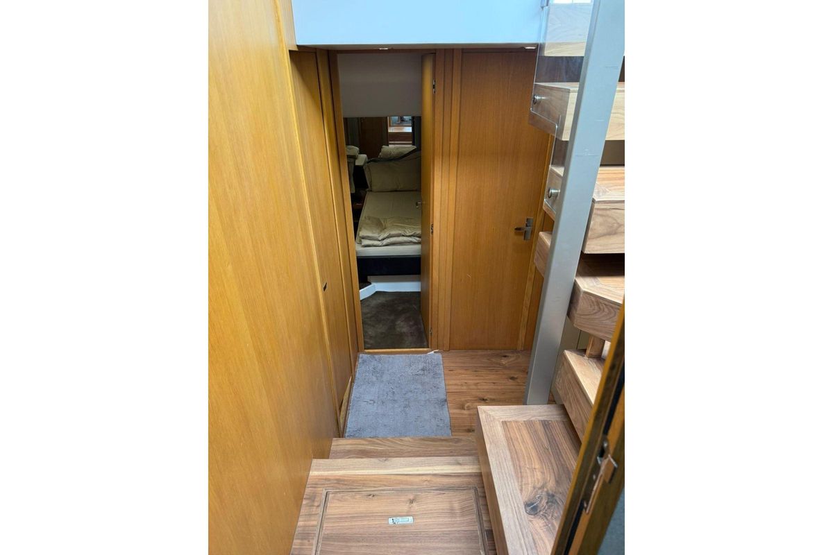 2013 Fairline 63 