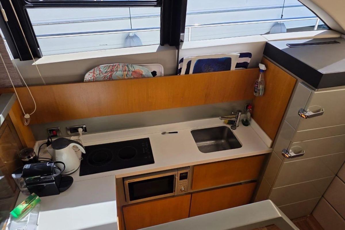 2013 Fairline 63