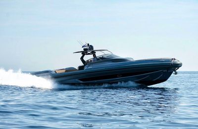 Yacht