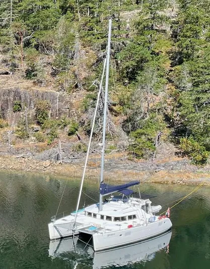  Yacht Photos Pics A Line Ashore