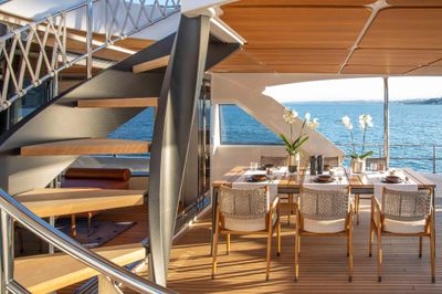 Yacht
