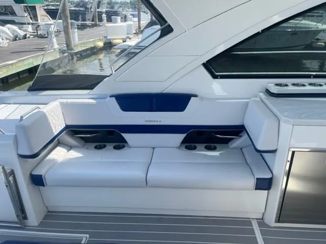  Yacht Photos Pics 2022 Formula 400 Super Sport Crossover yacht interior seating area.