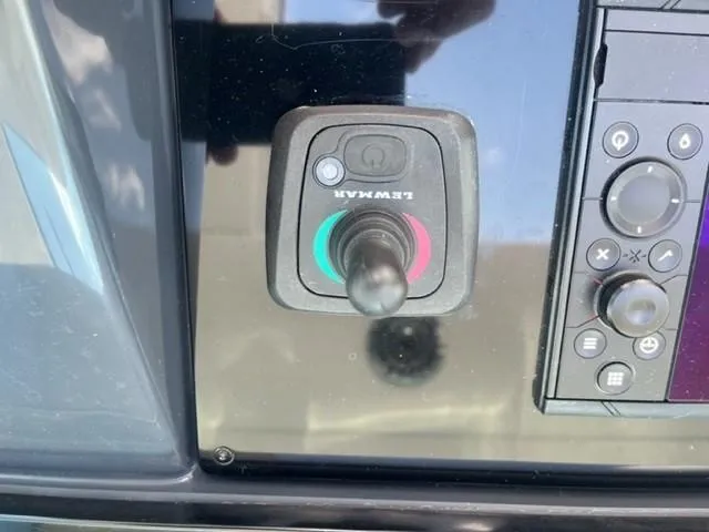  Yacht Photos Pics Joystick control panel of 2022 Formula 400 Super Sport Crossover boat.