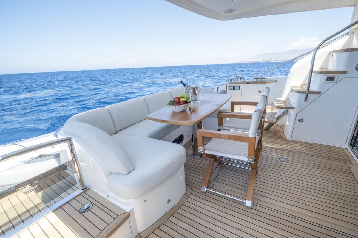 2014 Princess 59 