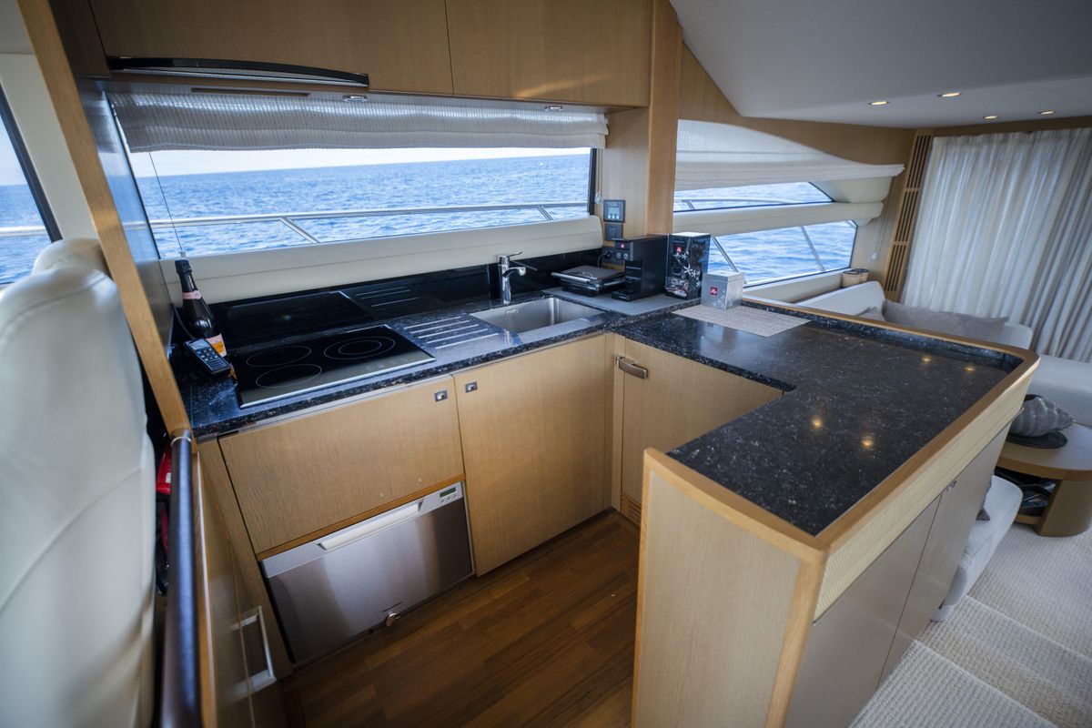 2014 Princess 59 