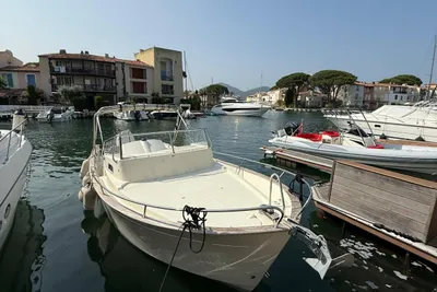 2022 Rhea 27 Escapade