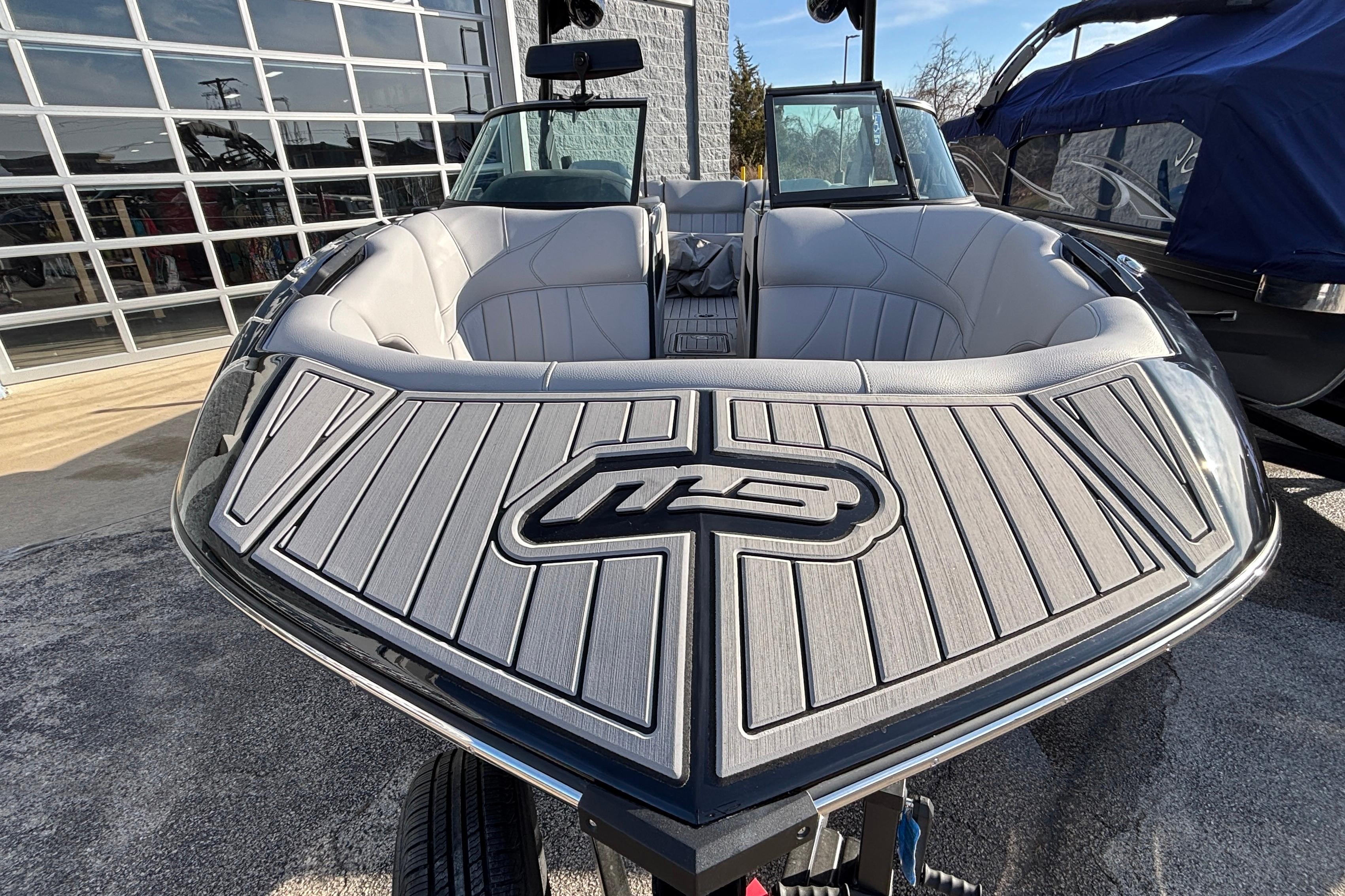 2026 MB B52 23 Classic boat with sleek design and spacious seating.