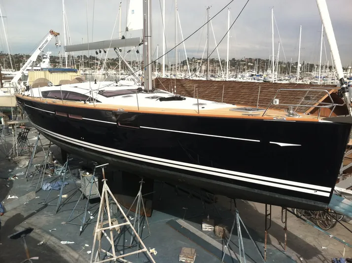  Yacht Photos Pics At the Yard for Paint