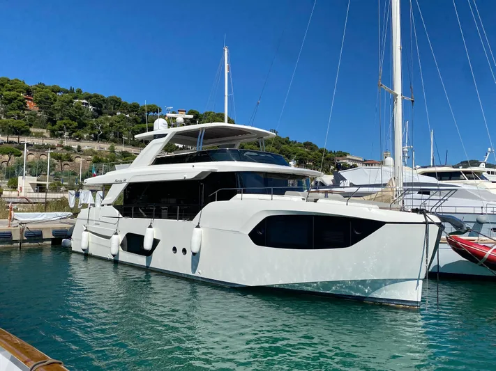 Elysium Yacht Photos Pics Absolute Navetta 68