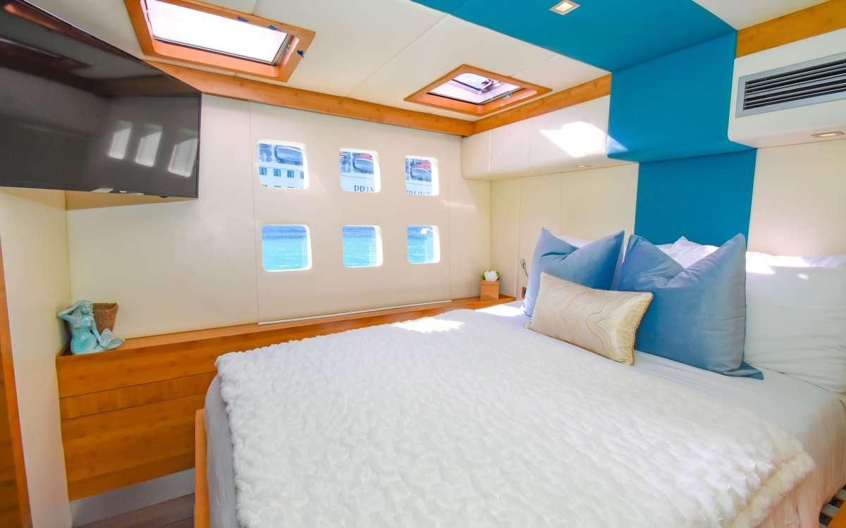 2011 Sunreef 68 