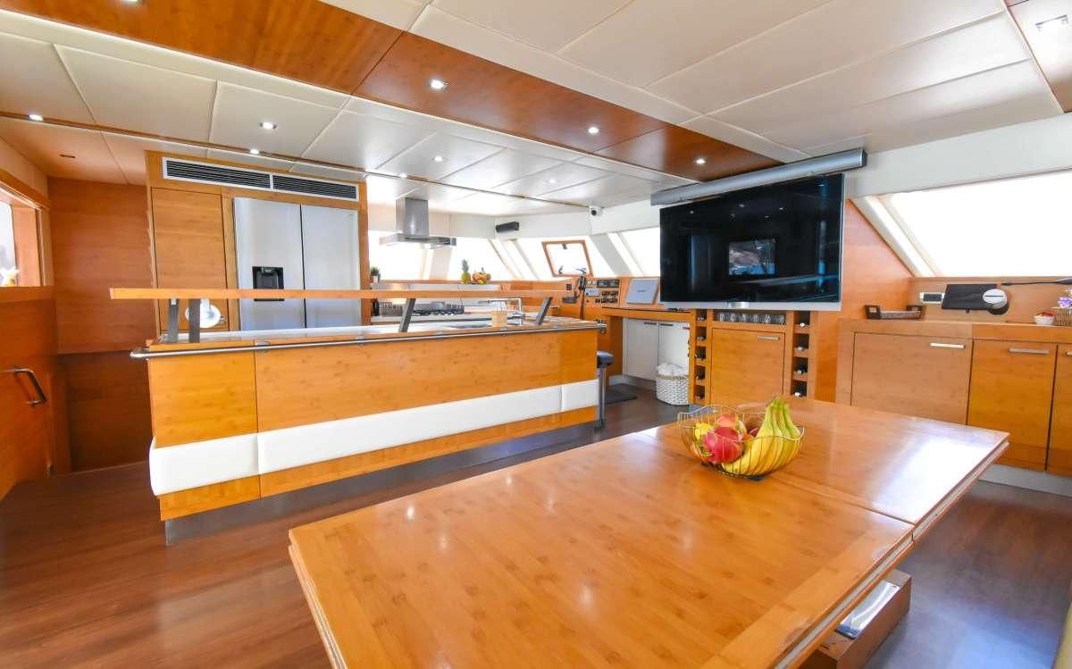2011 Sunreef 68 