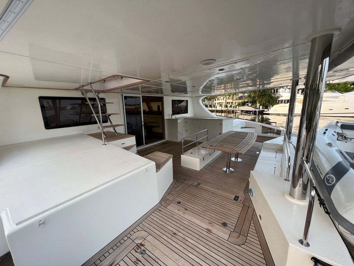 2011 Sunreef 68 
