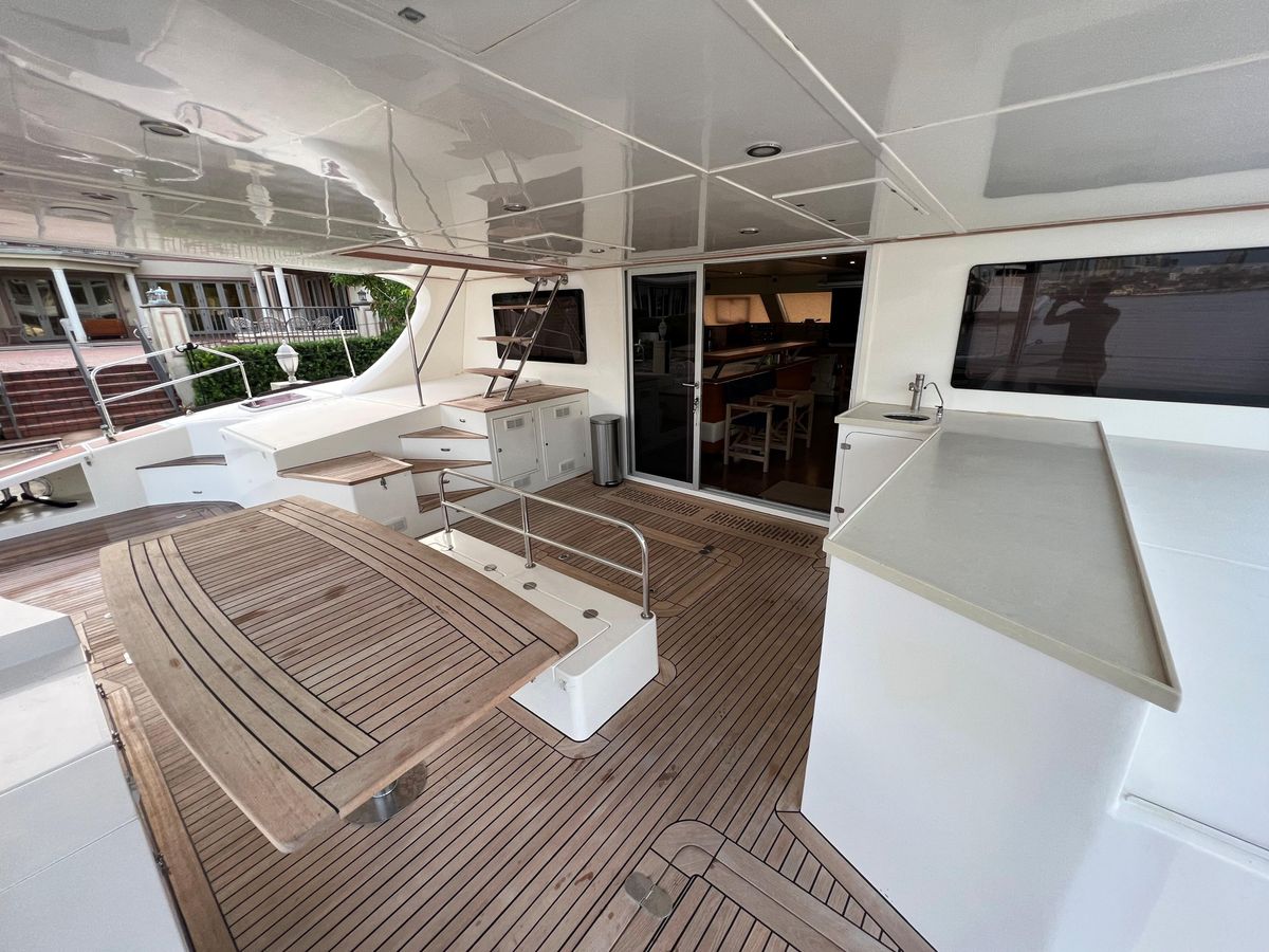 2011 Sunreef 68 