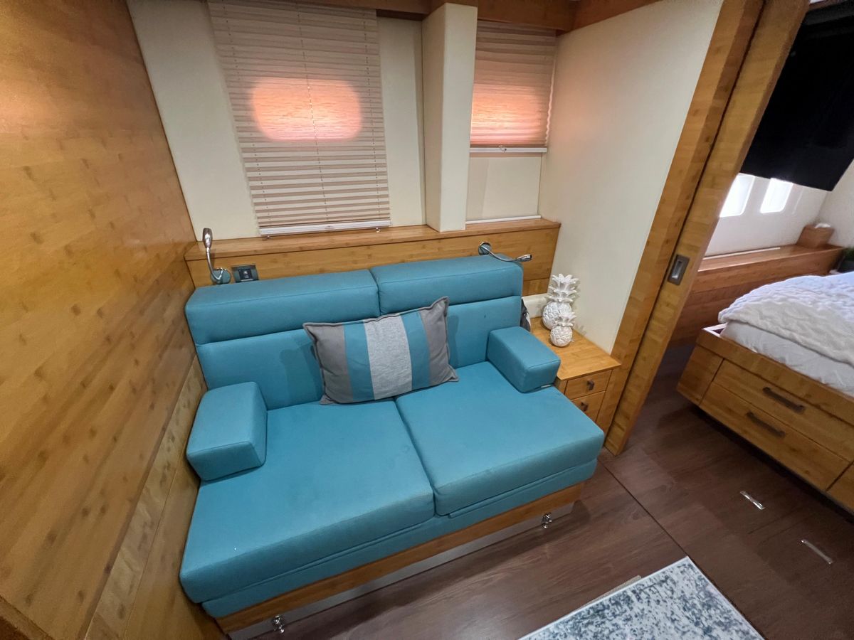 2011 Sunreef 68 
