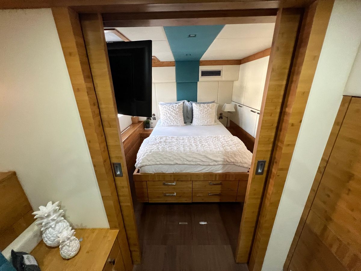 2011 Sunreef 68 