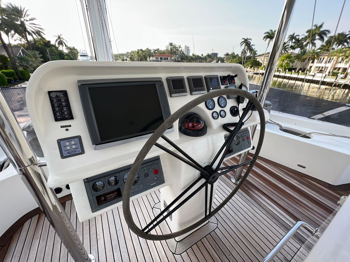 2011 Sunreef 68 