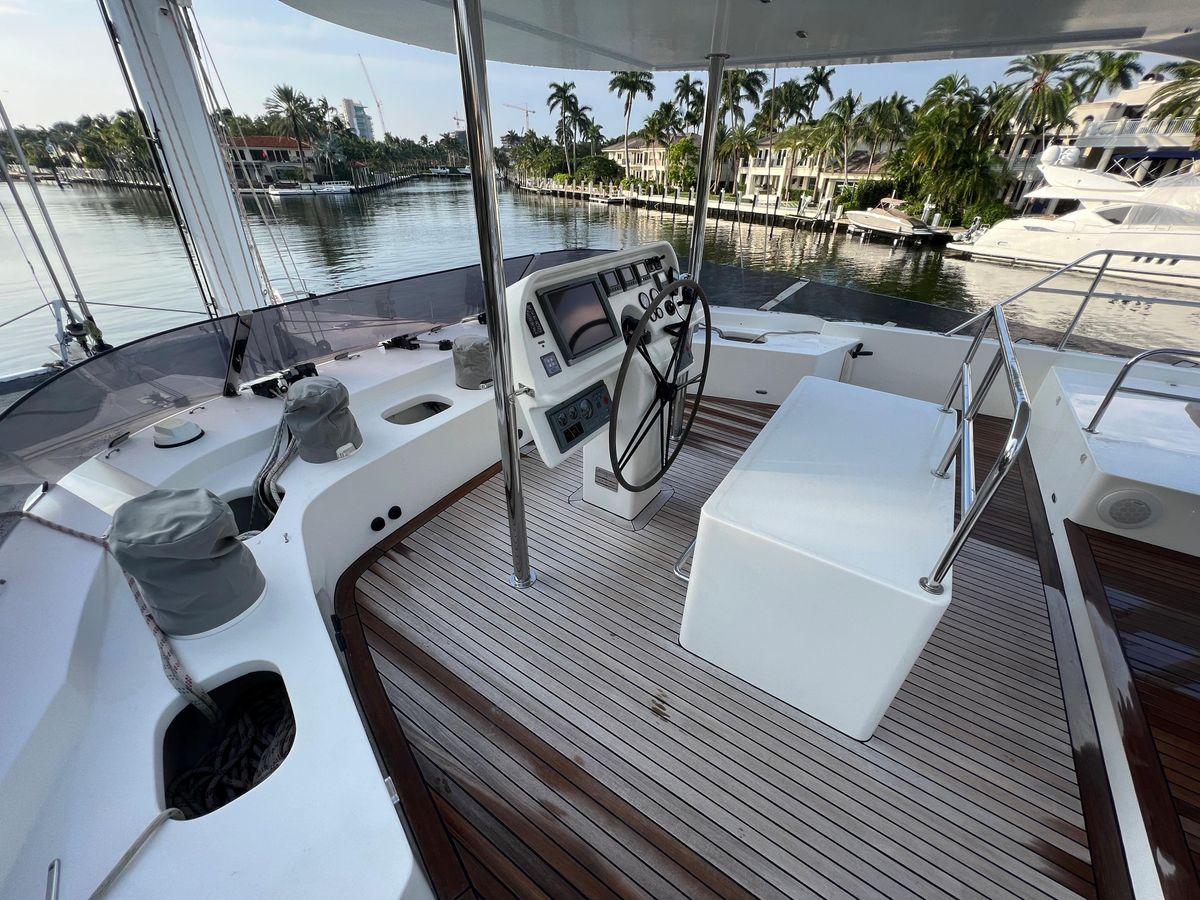 2011 Sunreef 68 