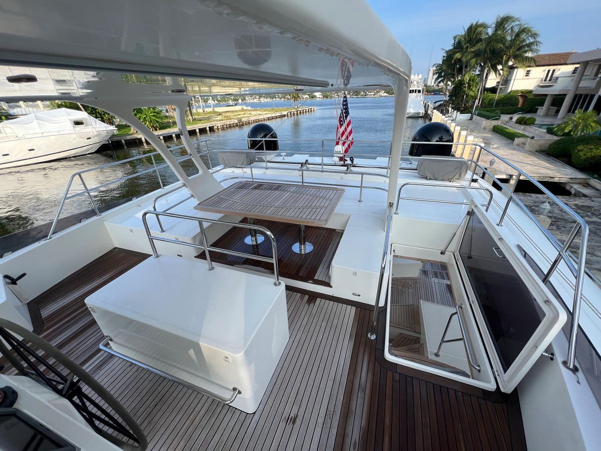 2011 Sunreef 68 