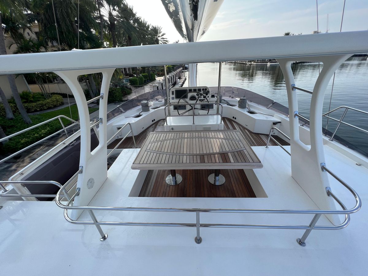 2011 Sunreef 68 
