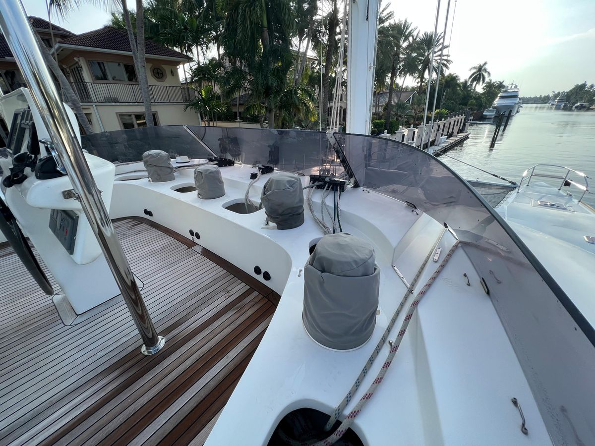 2011 Sunreef 68 
