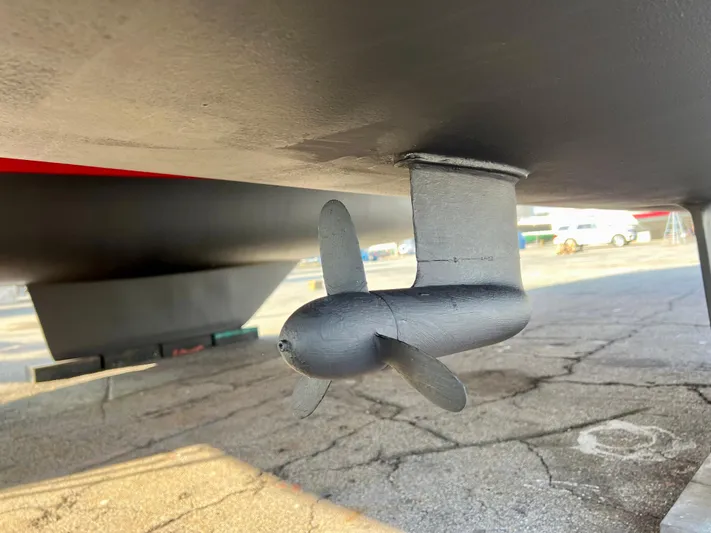 Rogue Yacht Photos Pics 