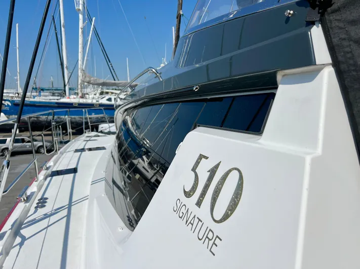 Rogue Yacht Photos Pics 