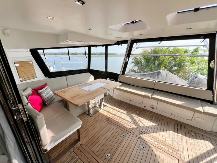 Rogue Yacht Photos Pics 