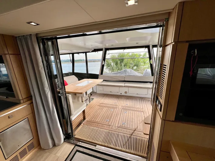 Rogue Yacht Photos Pics 