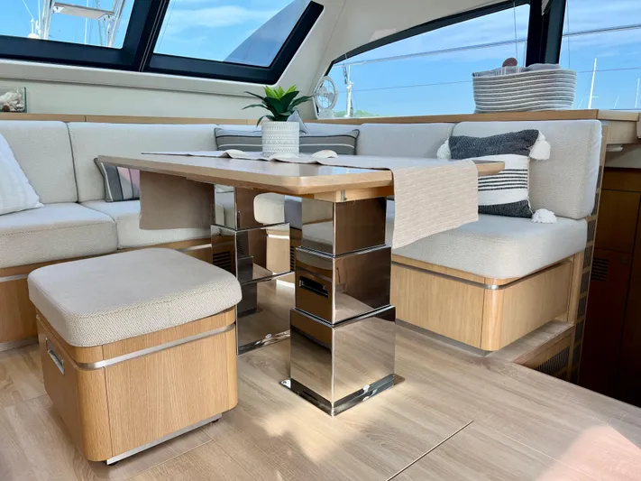 Rogue Yacht Photos Pics 