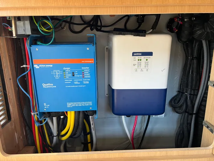 Rogue Yacht Photos Pics 