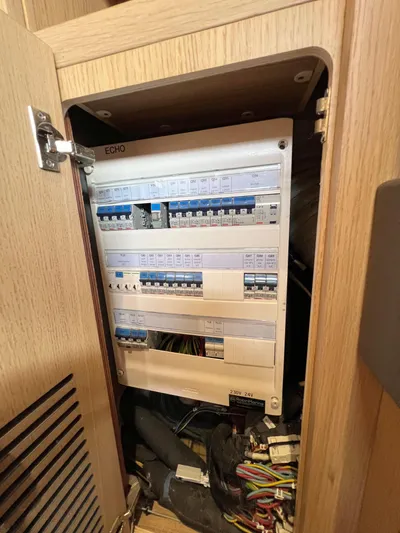 Rogue Yacht Photos Pics 