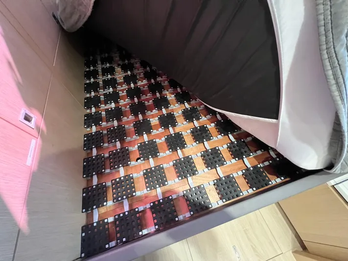 Rogue Yacht Photos Pics 