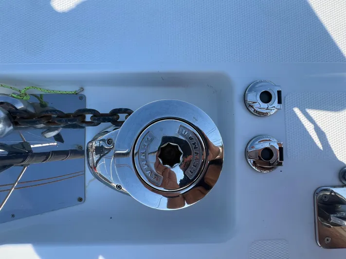 Rogue Yacht Photos Pics 